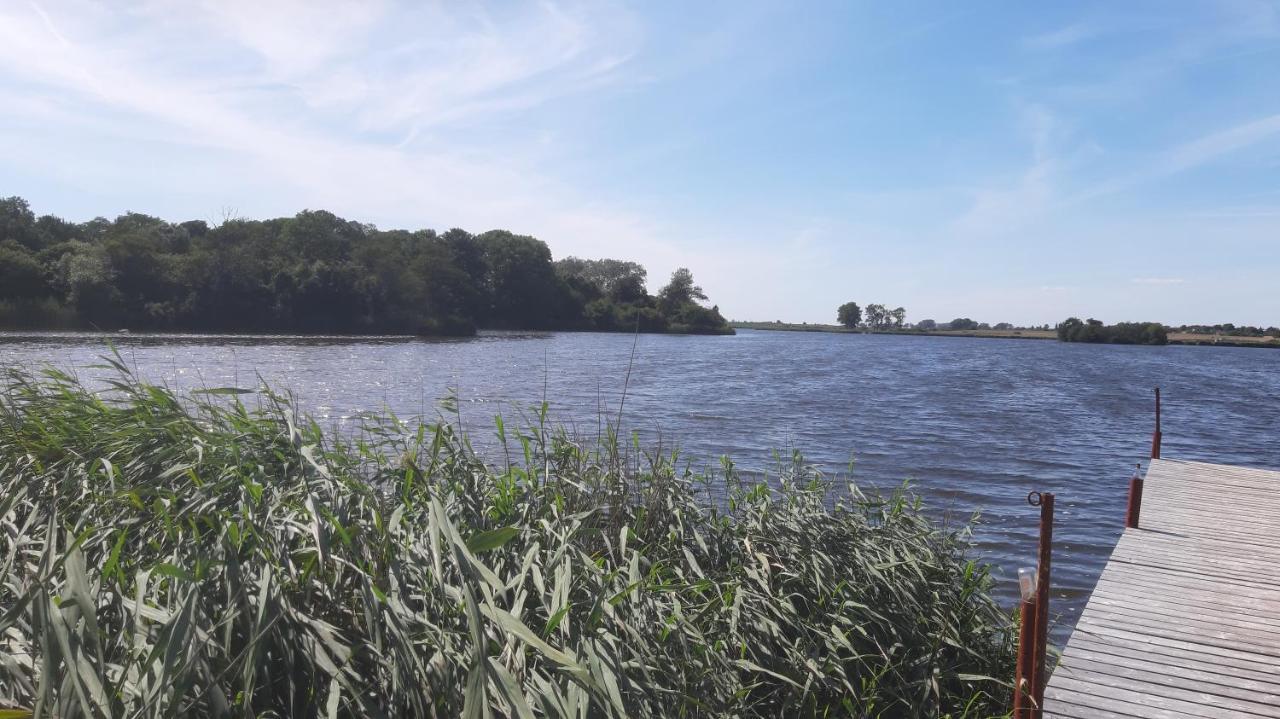 Dwór Komorowo Exterior foto