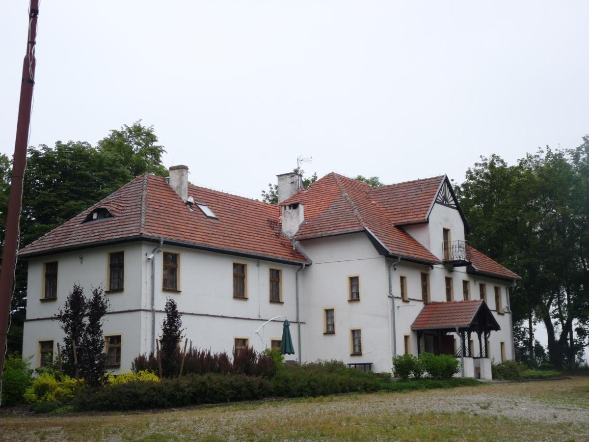 Dwór Komorowo Exterior foto